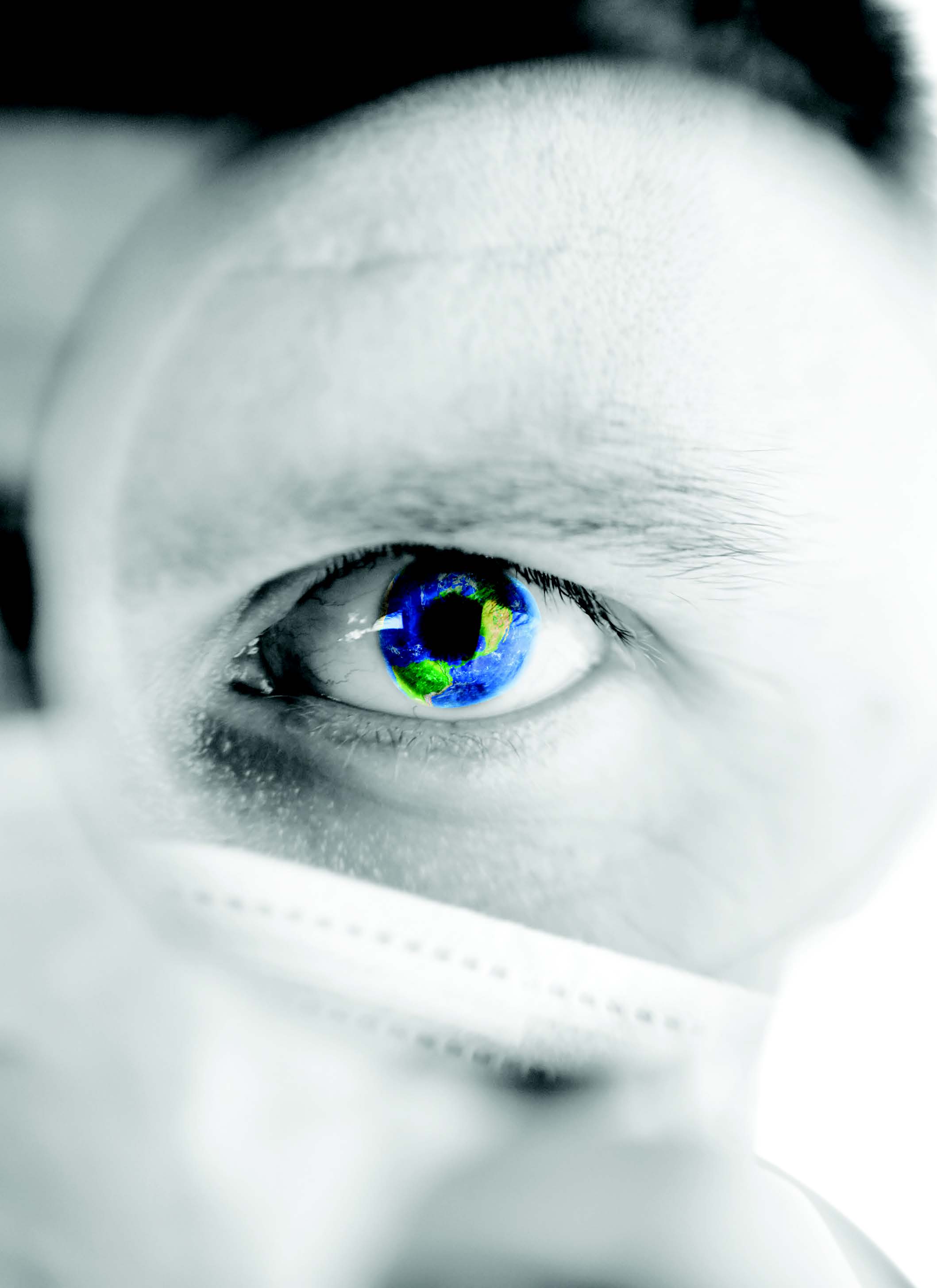 Training eye care and healthcare professionals